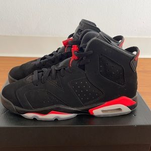 Air Jordan Retro 6 in size 6.5Y